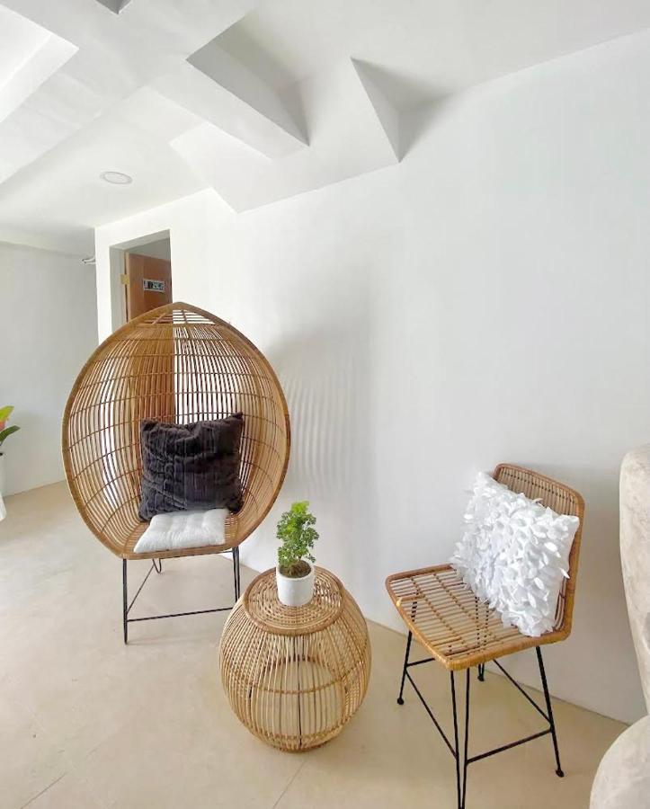 Sudtungan New Modern Suite Near Airport & Beach מראה חיצוני תמונה